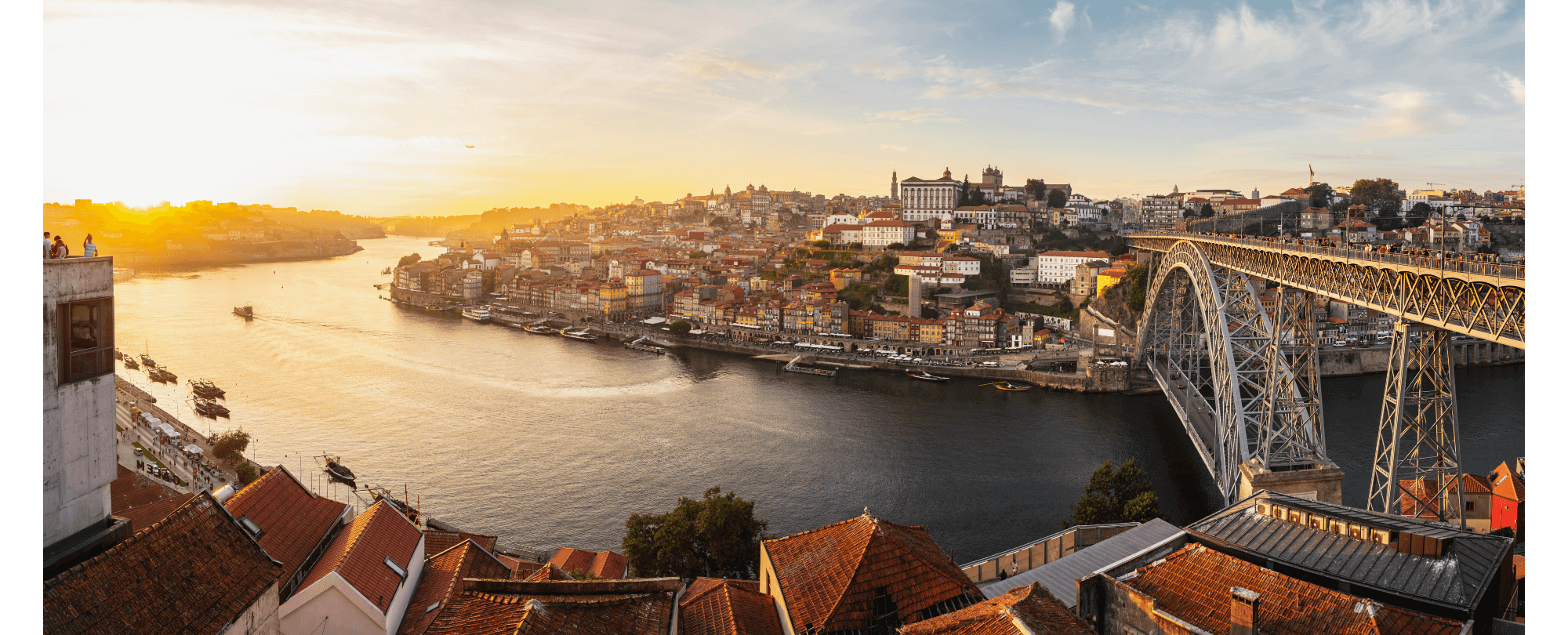 Porto riverfront on the Douro — equipment leasing in Portugal and Spain with Oaklease